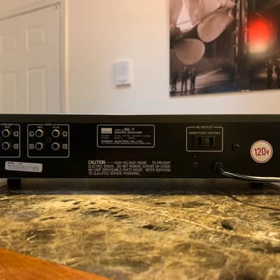 Égaliseur Sansui RG7x - Vintage - Noir - Entrées RCA - Très Bon état