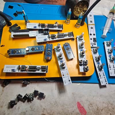 Immagine Freemodular Drift unique CV modulation (with 4 different algos) 4HP [DIY Build] [RED LED] - 6