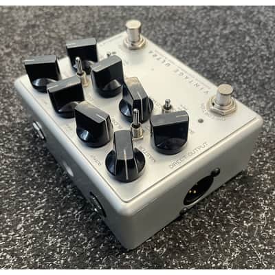 Darkglass Electronics Vintage Ultra Preamp Pedal for Bass Guitar Pre-Owned image 8