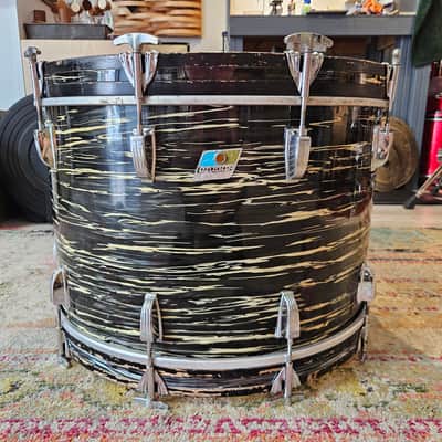 Ludwig Super Classic 22-16-13" 3-ply Drum Kit in Bowling Ball Black Oyster - Blue/Olive Badge 1970 image 2