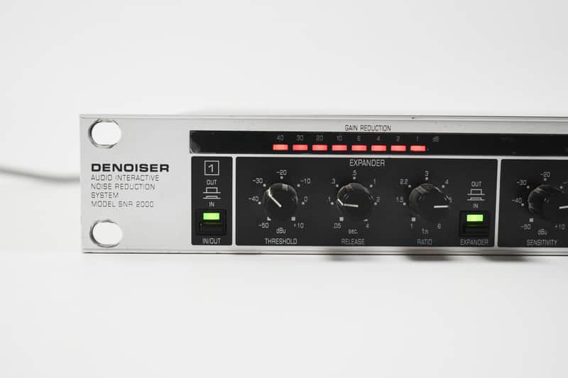 Behringer Denoiser Audio Interactive Noise Reduction System SNR 2000 image 1
