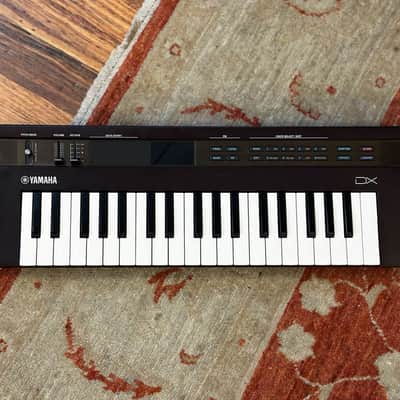 YAMAHA Reface DX FM Synthesizer