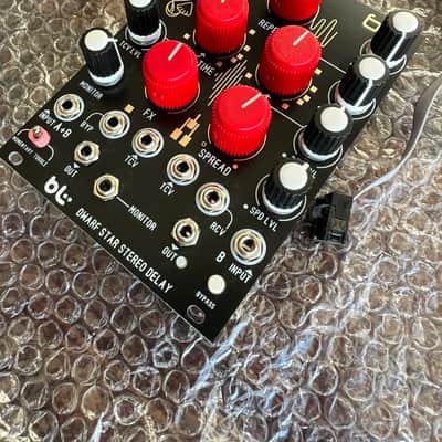 Blue Lantern Dwarf Star Stereo Delay - Like New w/Box image 3