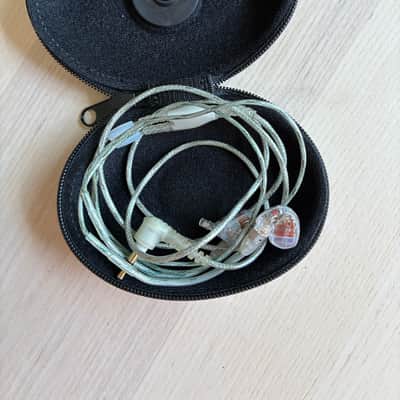 Shure SE535 PRO Wired In-Ear Monitors 2022 - Present - Clear image 2