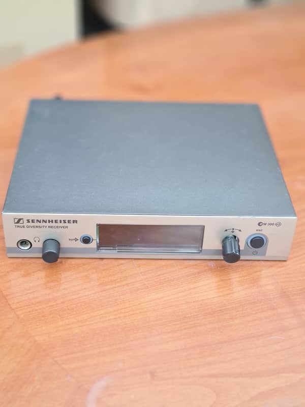 Immagine Sennheiser 🎧 Sennheiser ew 300 G3 EM 300 G3 True Diversity UHF Receiver 734–776MHz | Defective / Repair - 1