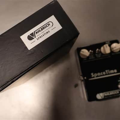 Vahlburch Spacetime Delay (Used) image 3