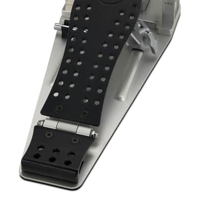 DW Machined Chain Drive Single Bass Drum Pedal w/ Black Footboard (DWCPMCDBK) image 4