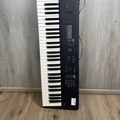 Yamaha S03 Synthesizer 2001 - Black