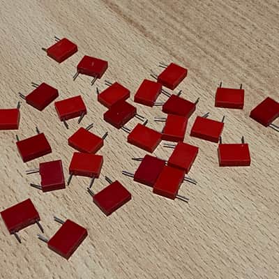 Iskra 22nF 400v NOS JCM800 BOX CAPACITORS image 1