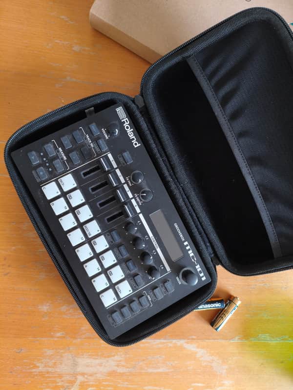 Roland MC-101 Groovebox 2019 - Present - Black image 1