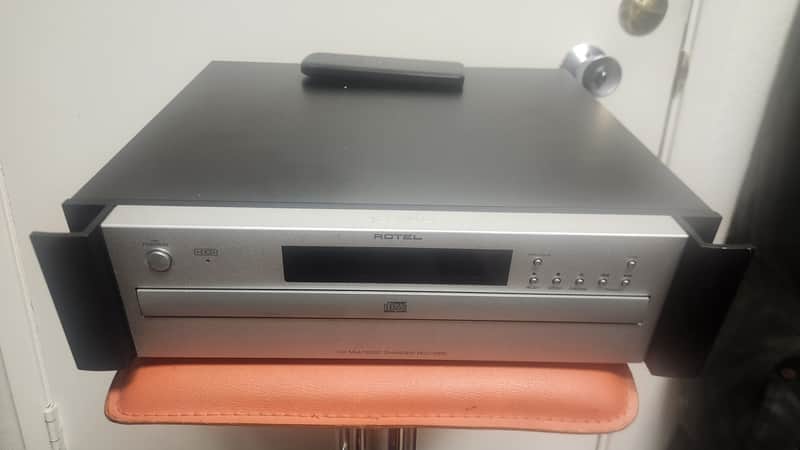 Rotel RCC 1055 Stereo CD Player Changer w/ Remote Control RCC1055 image 1