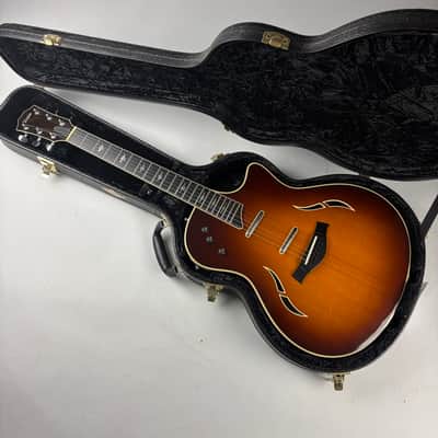Taylor Triple Pickup T5c - Spruce Top Deluxe 2 single coils, and a Transducer.... Original Hardshell case image 10