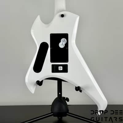 Jackson Pro Series Signature Rob Cavestany Death Angel Electric Guitar - Snow White image 11