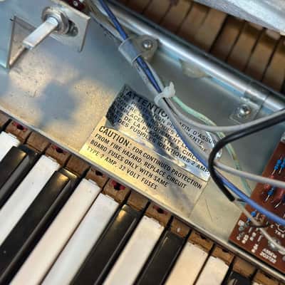 Wurlitzer 206A 64-Key Student Electronic Piano image 18