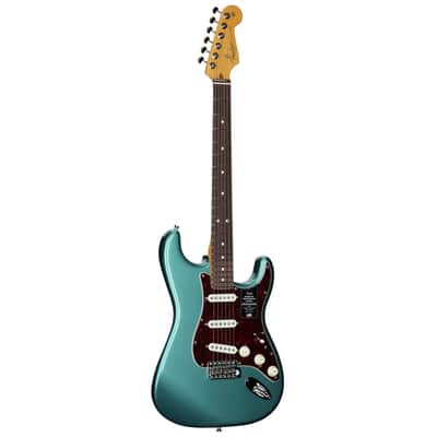 Fender American Professional Classic Stratocaster Electric Guitar, Rosewood Fingerboard (with Gig Bag) image 2