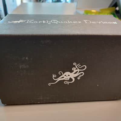 EarthQuaker Devices Ghost Echo Vintage Voiced Reverb Pedal image 6
