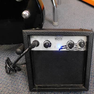 First Act ME431 Electric Guitar + First Act Battery Powered Practice Amp + Cable - Black image 8