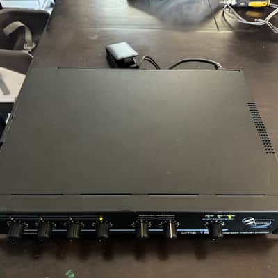 Peavey Architectural Acoustics UMA 1502 Integrated Modular Amplifier Commercial image 4