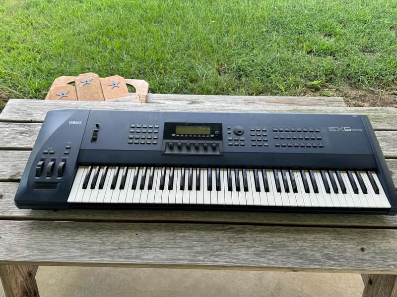 Yamaha EX5 Realtime Control Synthesizer 1998 - Blue image 1