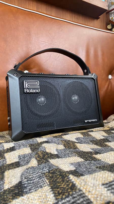 Roland Mobile BA Battery-Powered Stereo Amp 2010s - White image 1