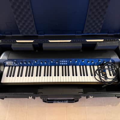 Korg SV1-73 Stage Piano + SKB Case