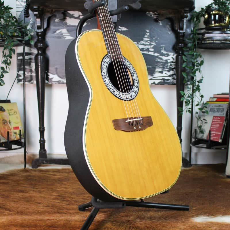 Preowned Ovation Celebrity CC11 Acoustic Guitar - Natural w/ HSC image 1