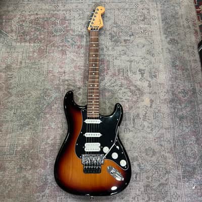 Fender Stratocaster 2022 - 3-Tone Sunburst image 1