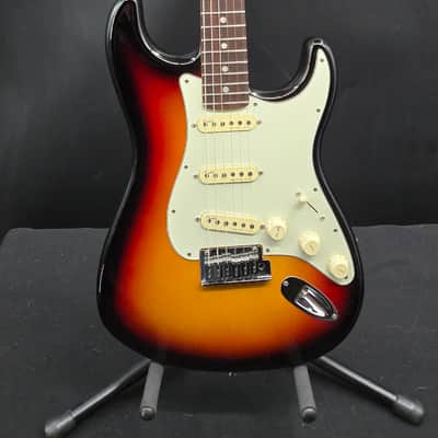 American Ultra Stratocaster®, Rosewood Fingerboard, Ultraburst with case image 2