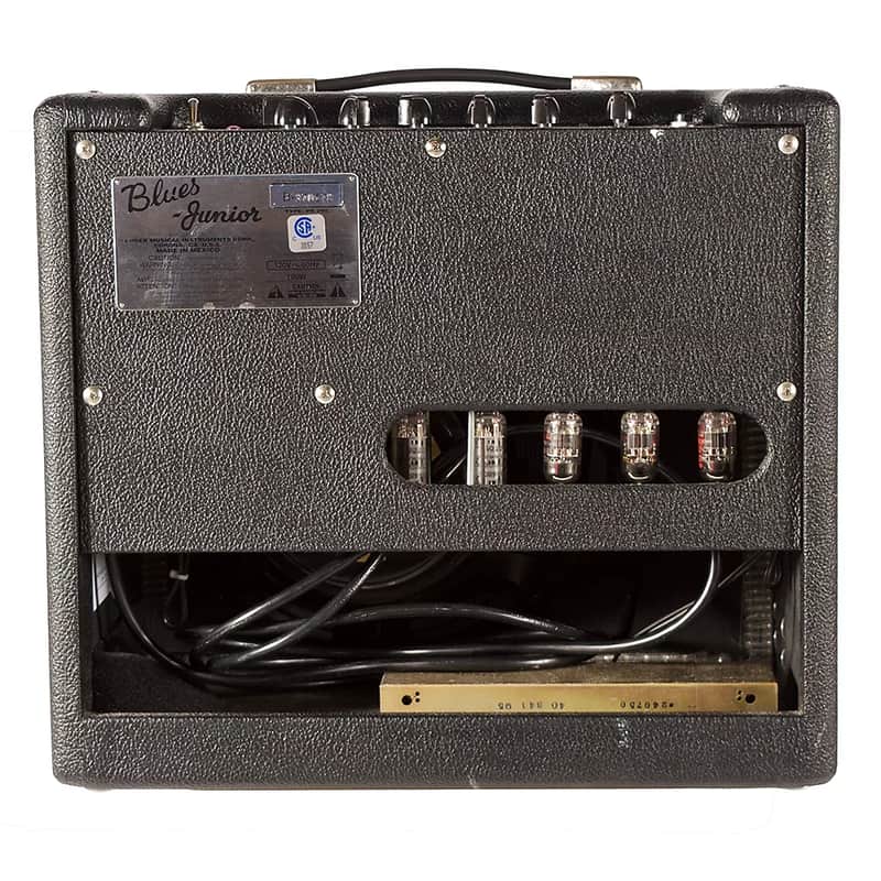 Fender Blues Junior 15-Watt 1x12" Guitar Combo 1995 - 2001 image 4