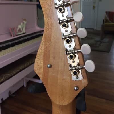 Teisco 4 Pickup 60's Sunburst image 5