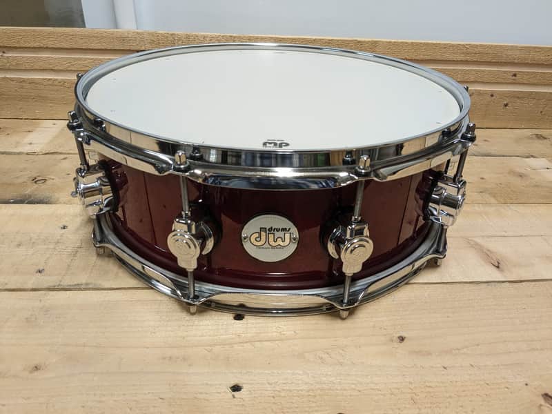 DW Design Series 14x5" Frequent Flyer snare - Red Gloss image 1