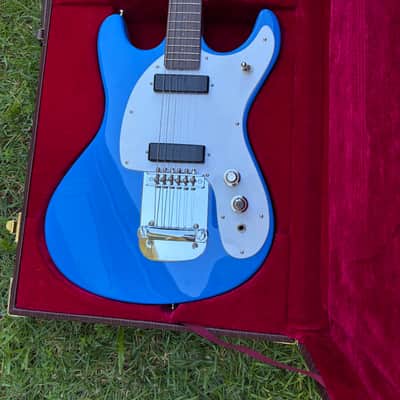 Hallmark Johnny Ramone Sheena - Blue image 2