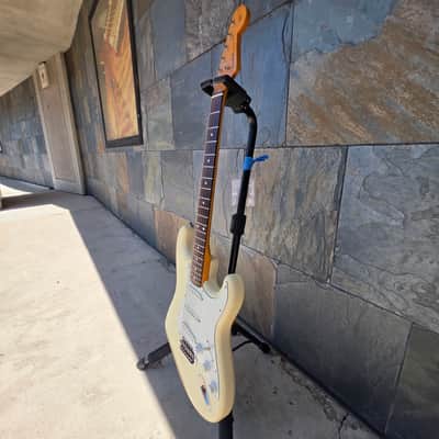 Used 80's Fender MIJ ST-62 Stratocaster Vintage White E image 4