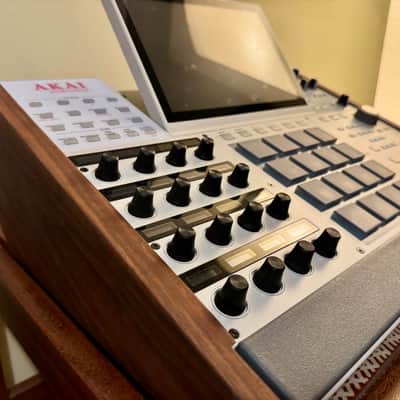 Akai MPC X Special Edition Standalone Sampler / Sequencer 2023 - Present Grey image 3