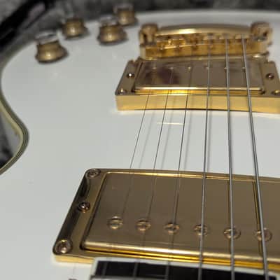 Epiphone Les Paul Custom 2020 - Present - Alpine White image 11