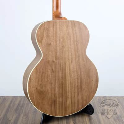 Gibson SJ 200 Studio Walnut Natural image 2
