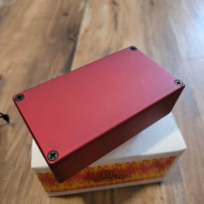 Steel Panther The Butthole Burner V3.20a Guitar Distortion Effect Pedal Graphic MINT Store Display image 8