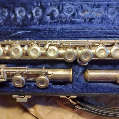 Gemeinhardt M1 Flute with case, made in USA. image 3