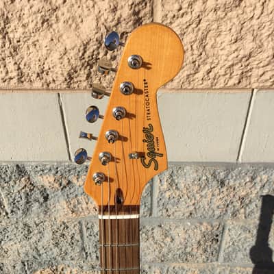 Squier Classic Vibe '60s Stratocaster Lake Placid Blue image 3