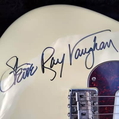 1989 Fender Stratocaster - Strat - Signed by Stevie Ray Vaughan - SRV - Very Rare! image 10
