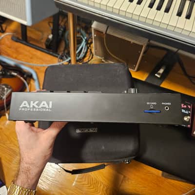 Akai MPC One (with case/cables/charger) image 2