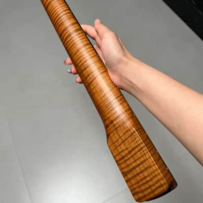 Striped Ebony Fretboard 22frets 5a Roasted flame Maple guitar neck Radius 12inch Round stainless steel 22 frets Roasted flame Maple guitar neck Striped Ebony fingerboard 25.5inch hole 10mm Radius: 12 inches image 3