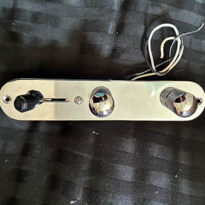 Squier Fender Telecaster loaded control plate chrome Excellent image 1