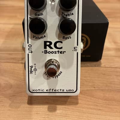 Xotic RC Booster 2002 - 2016 - White image 1