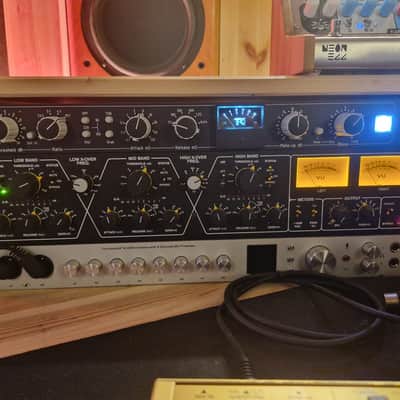 TK Audio BC1-THD Stereo Bus Compressor 2022 - Present - Black image 3