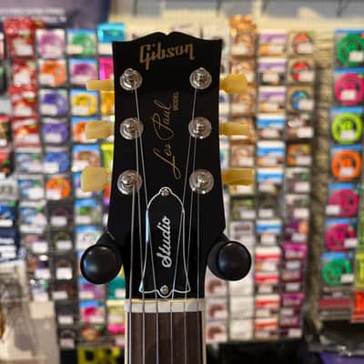 Gibson Les Paul Studio 2024 - Present - Blueberry Burst image 4