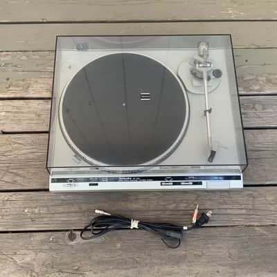 Technics SL-D30 Automatic Turntable Direct Drive image 1