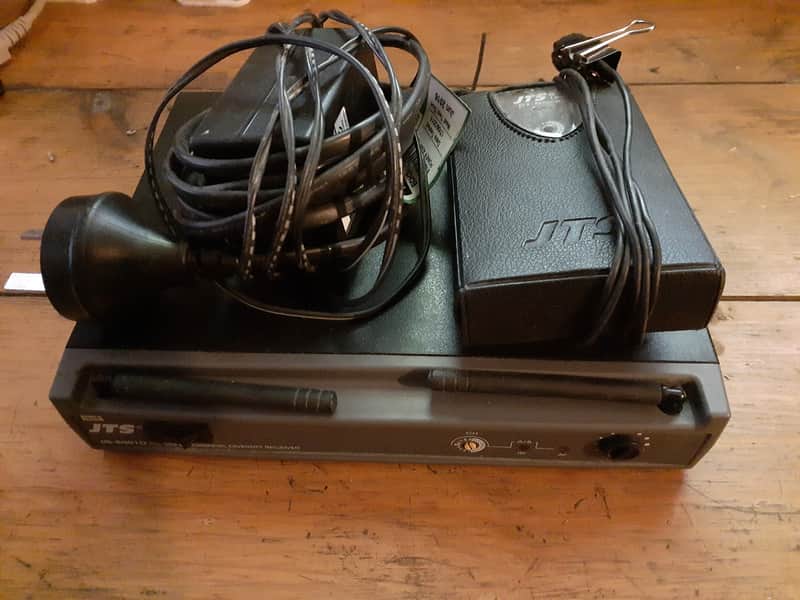 JTS US-8001D PLL Single Channel Diversity Receiver image 1