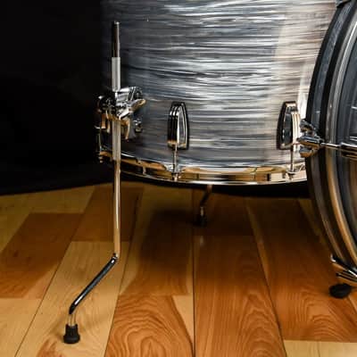 Ludwig Classic Maple 13/16/24 3pc. Drum Kit Vintage Blue Oyster (L84433AX2QWC) image 5