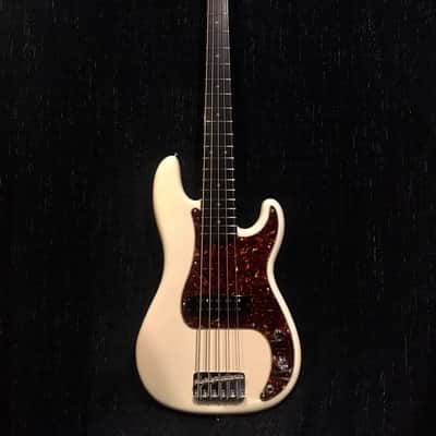 Moollon P-Classic V 2018 Vintage White image 1